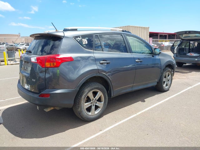 JTMWFREV7FD046850 Toyota Rav4 Xle