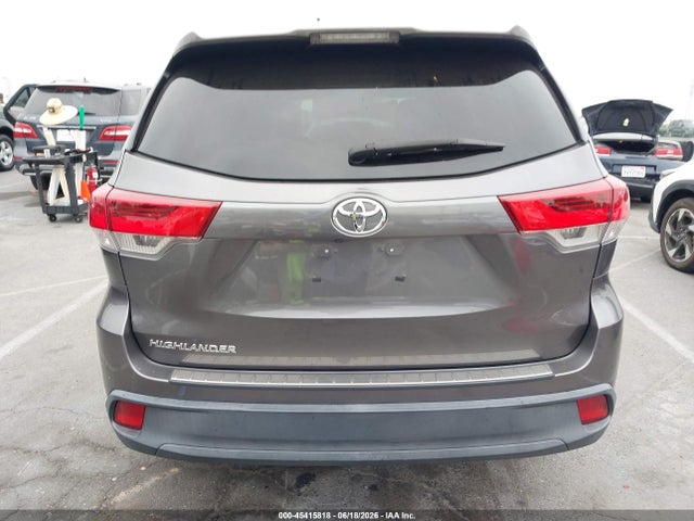 Toyota Highlander Le 2019 5TDZARFH6KS056594 Image 16