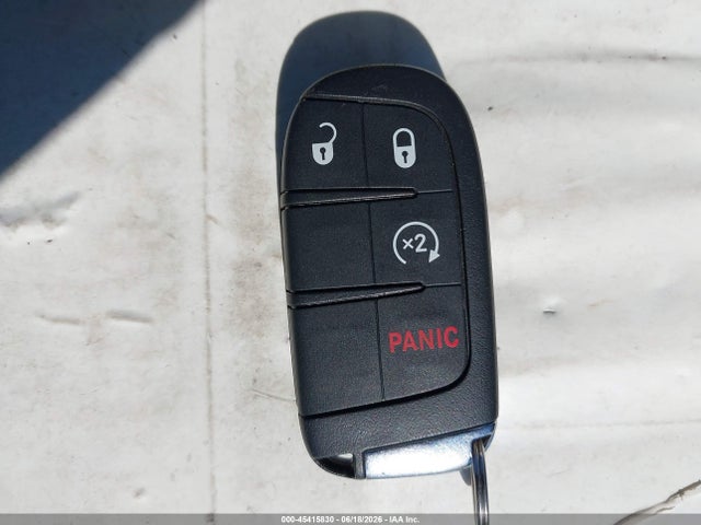 3C4NJDBB3JT432837 Jeep Compass Altitude 4x4