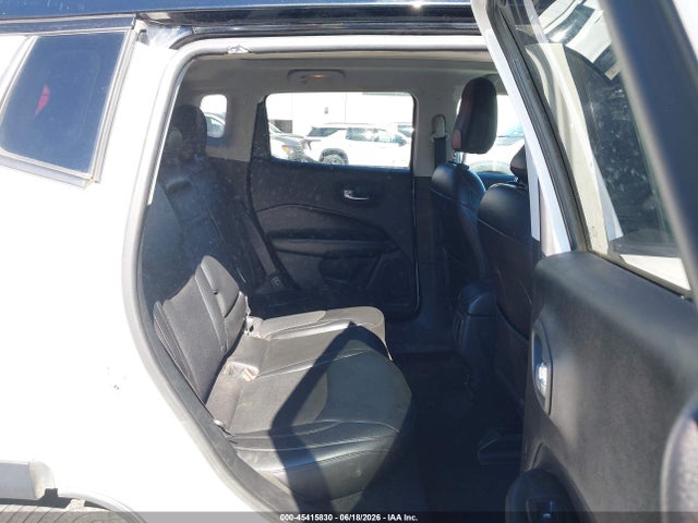 3C4NJDBB3JT432837 Jeep Compass Altitude 4x4