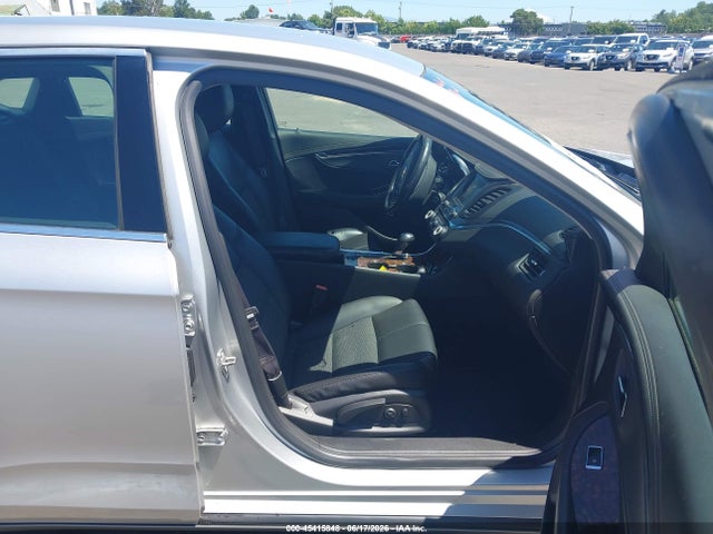 2G1115SLXE9289402 Chevrolet IMPALA 1LT