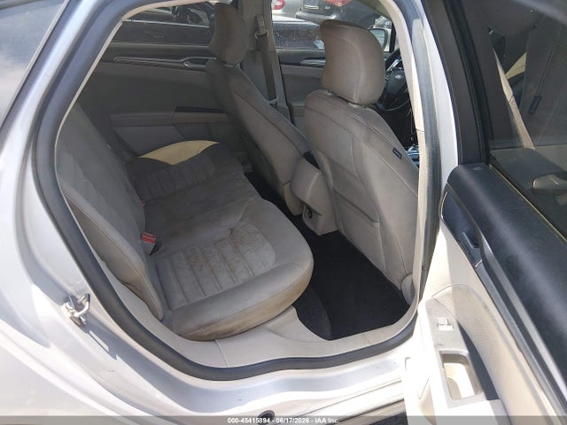3FA6P0HD3JR198156 Ford FUSION SE