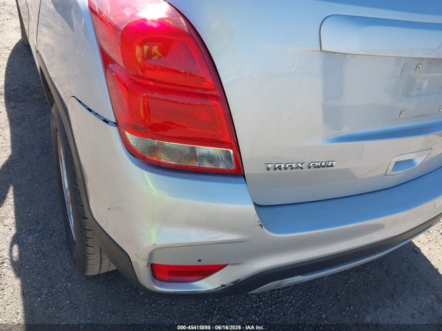 3GNCJPSB3HL146738 Chevrolet Trax Lt