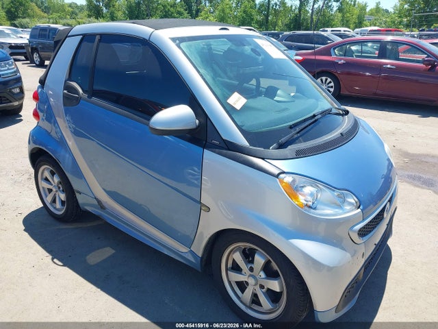 2013 Smart Fortwo Passion მანქანა იყიდება აუქციონზე, vin: WMEEK3BA9DK582702, აუქციონის ნომერი: 45415916