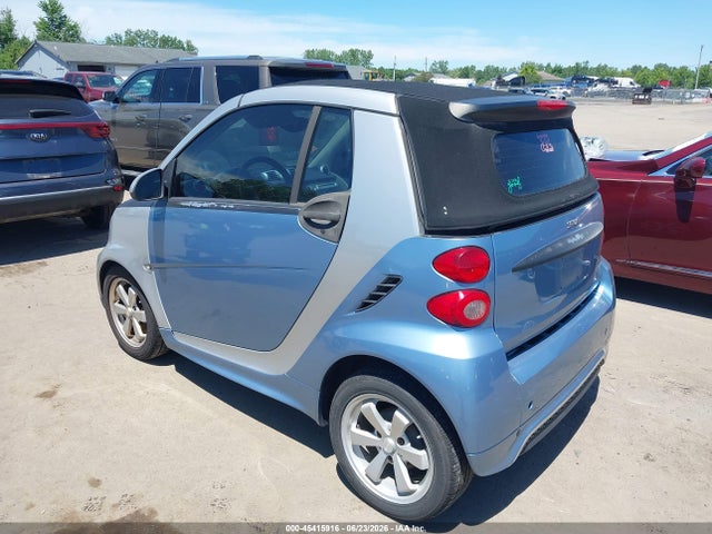 2013 Smart Fortwo Passion მანქანა იყიდება აუქციონზე, vin: WMEEK3BA9DK582702, აუქციონის ნომერი: 45415916