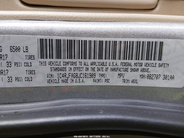 1C4RJFAG8JC161909 Jeep Grand Cherokee Laredo E 4x4