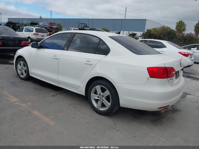45415922 :رقم المزاد ، 3VWLL7AJ8BM127306 vin ، 2011 Volkswagen Jetta 2.0l Tdi مزاد بيع