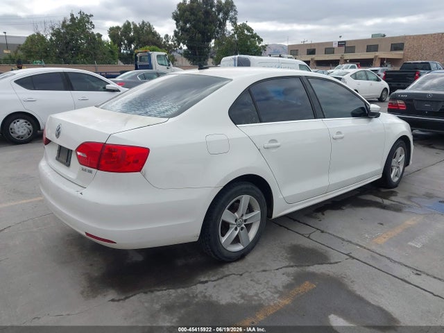 45415922 :رقم المزاد ، 3VWLL7AJ8BM127306 vin ، 2011 Volkswagen Jetta 2.0l Tdi مزاد بيع