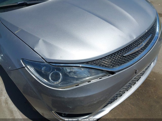 Chrysler Pacifica Touring-l 2017 2C4RC1BG9HR540527 Image 18