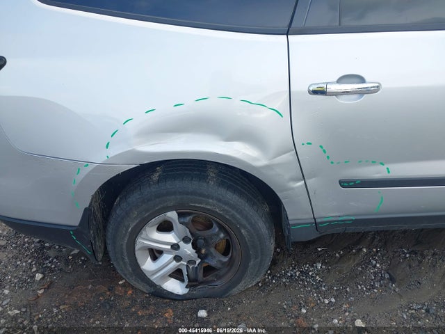 Chevrolet Traverse Ls 2017 1GNKRFED8HJ220058 Image 6