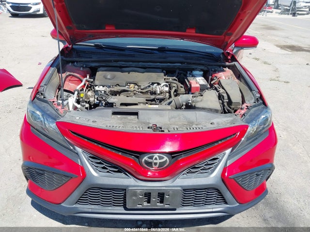 45415948 :رقم المزاد ، 4T1T11AK9MU430832 vin ، 2021 Toyota Camry Se مزاد بيع