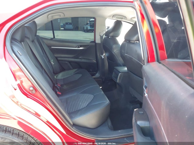 45415948 :رقم المزاد ، 4T1T11AK9MU430832 vin ، 2021 Toyota Camry Se مزاد بيع