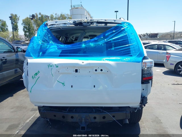 Toyota 4RUNNER SR5 2024 JTEEU5JR2R5309145 Image 17