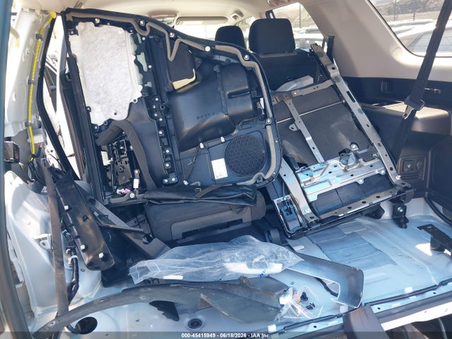 Toyota 4RUNNER SR5 2024 JTEEU5JR2R5309145 Image 18