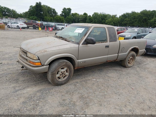 Auction sale of the 2001 Chevrolet S-10 Ls, vin: 1GCDT19W318159040, lot number: 45415987