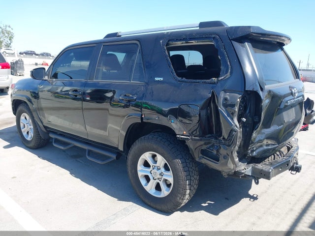 Toyota 4RUNNER SR5 2020 JTEZU5JR5L5214247 Image 3