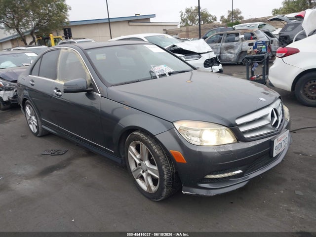 45416027 :رقم المزاد ، WDDGF5EB2BA510728 vin ، 2011 Mercedes-benz C 300 Luxury/sport مزاد بيع