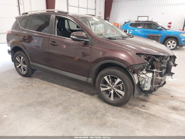 2018 2T3RFREV6JW760090 main image