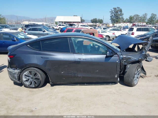 45416098 :رقم المزاد ، 7SAYGDED7RF180287 vin ، 2024 Tesla Model Y Long Range Single Motor Rear-wheel Drive/rwd مزاد بيع