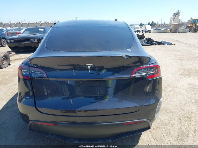 45416098 :رقم المزاد ، 7SAYGDED7RF180287 vin ، 2024 Tesla Model Y Long Range Single Motor Rear-wheel Drive/rwd مزاد بيع