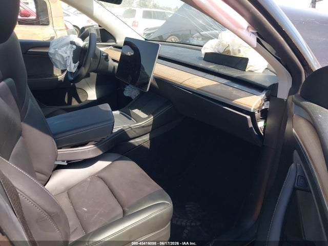45416098 :رقم المزاد ، 7SAYGDED7RF180287 vin ، 2024 Tesla Model Y Long Range Single Motor Rear-wheel Drive/rwd مزاد بيع