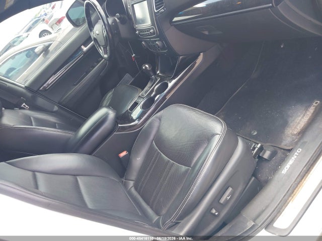 5XYKW4A7XFG575199 KIA Sorento Limited V6