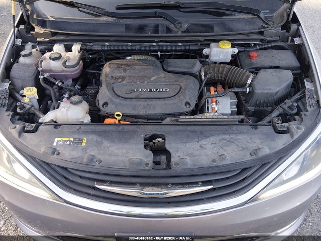 Chrysler Pacifica Hybrid Touring Plus 2018 2C4RC1H79JR311665 Image 10