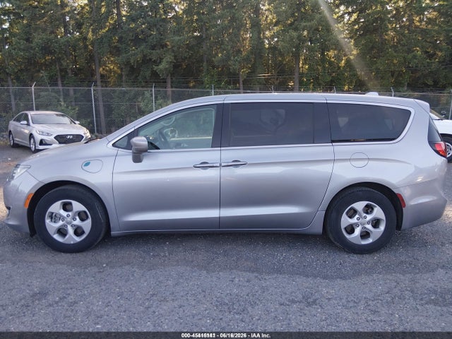Chrysler Pacifica Hybrid Touring Plus 2018 2C4RC1H79JR311665 Image 14