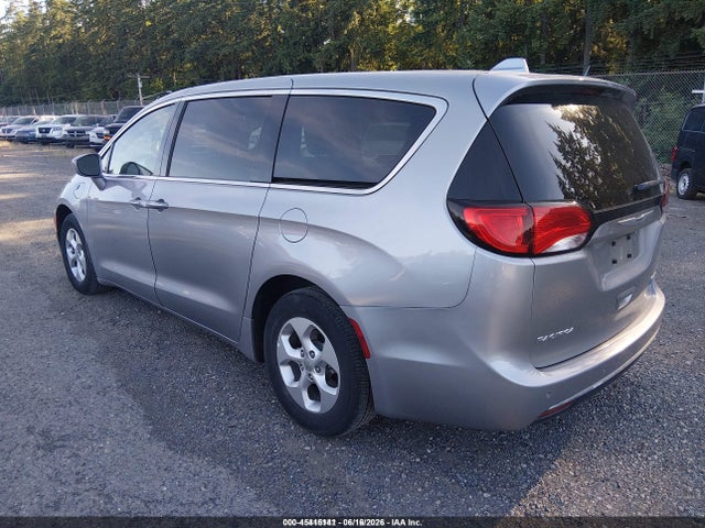 Chrysler Pacifica Hybrid Touring Plus 2018 2C4RC1H79JR311665 Image 3