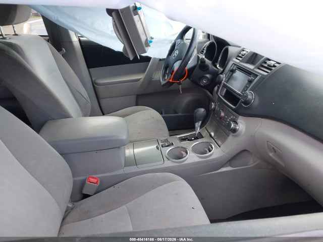 Продаж на аукціоні авто 2013 Toyota Highlander Base V6, vin: 5TDBK3EH5DS205626, номер лоту: 45416188