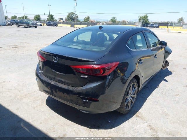3MZBN1W3XJM202728 Mazda Mazda3 Grand Touring