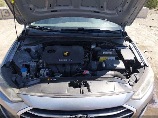 Hyundai ELANTRA SE 2017 5NPD74LF2HH164191 Image 10