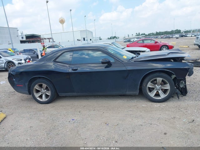 45416214 :رقم المزاد ، 2C3CDZAG5GH316005 vin ، 2016 Dodge Challenger Sxt مزاد بيع