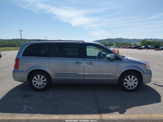 2016 Chrysler Town & Country Touring მანქანა იყიდება აუქციონზე, vin: 2C4RC1BG7GR297055, აუქციონის ნომერი: 45416280