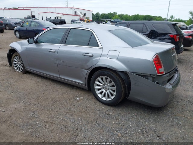 2013 Chrysler 300 Motown მანქანა იყიდება აუქციონზე, vin: 2C3CCAAG0DH599218, აუქციონის ნომერი: 45416309