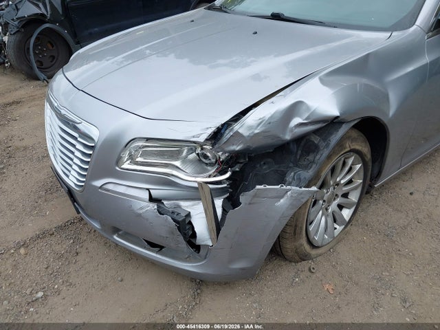 2013 Chrysler 300 Motown მანქანა იყიდება აუქციონზე, vin: 2C3CCAAG0DH599218, აუქციონის ნომერი: 45416309
