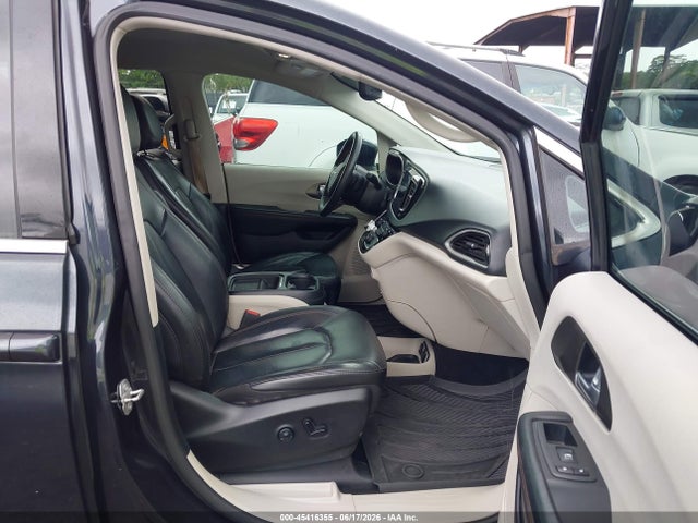 45416355 :رقم المزاد ، 2C4RC1BG2LR223911 vin ، 2020 Chrysler Pacifica Touring L مزاد بيع
