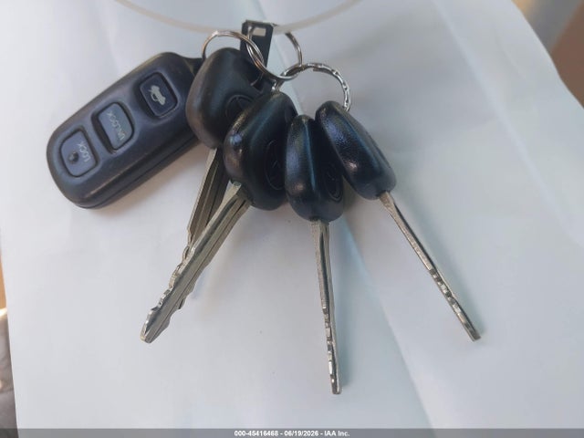2001 Toyota Avalon Xls მანქანა იყიდება აუქციონზე, vin: 4T1BF28B01U171801, აუქციონის ნომერი: 45416468