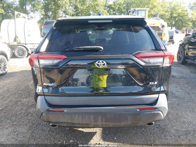 Продажа на аукционе авто 2021 Toyota Rav4 Xle, vin: 2T3W1RFV2MC145512, номер лота: 45416498