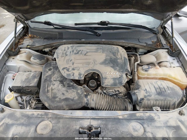 2C3CDXHG2EH204835 Dodge Charger Sxt