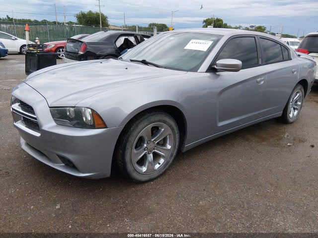 2C3CDXHG2EH204835 Dodge Charger Sxt