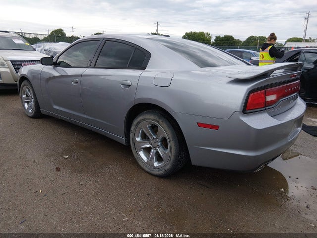 2C3CDXHG2EH204835 Dodge Charger Sxt