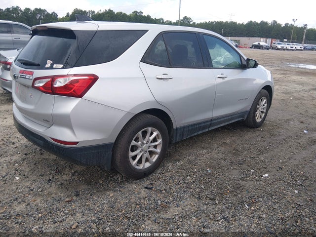 Chevrolet EQUINOX LS 2019 3GNAXSEV1KS551914 Image 4