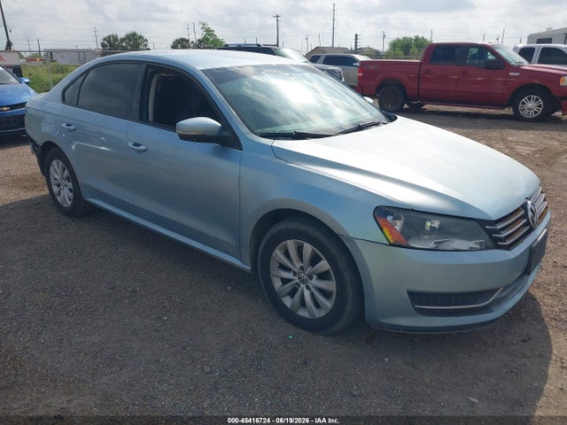 Aukcja sprzedaży 2013 Volkswagen Passat 2.5l S, vin: 1VWAH7A32DC017995, numer aukcji: 45416724