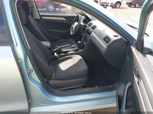 Aukcja sprzedaży 2013 Volkswagen Passat 2.5l S, vin: 1VWAH7A32DC017995, numer aukcji: 45416724