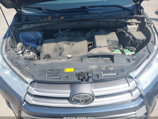 5TDJZRFH1JS817942 Toyota Highlander Xle