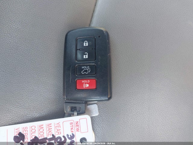 5TDJZRFH1JS817942 Toyota Highlander Xle