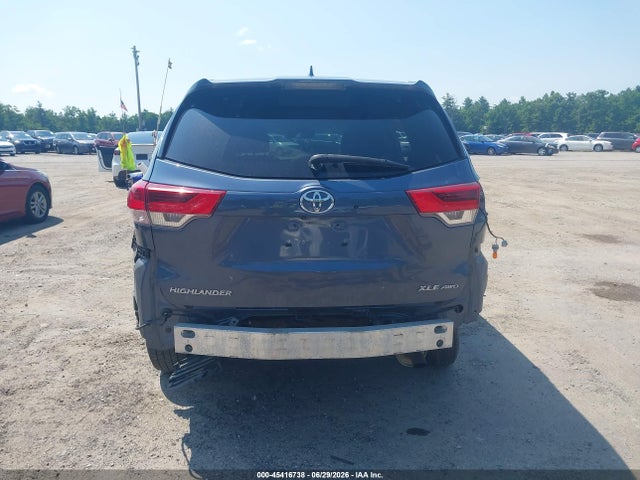 5TDJZRFH1JS817942 Toyota Highlander Xle