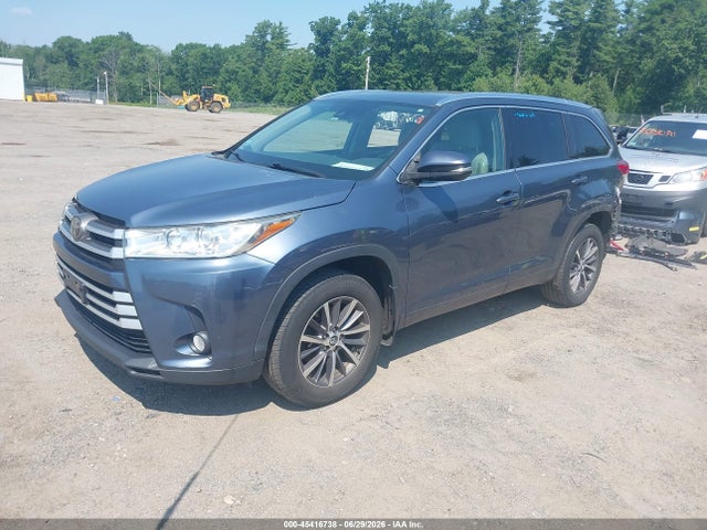 5TDJZRFH1JS817942 Toyota Highlander Xle