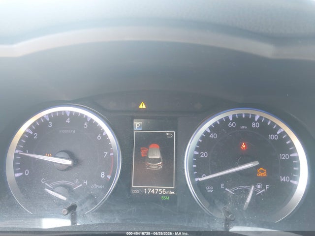 5TDJZRFH1JS817942 Toyota Highlander Xle
